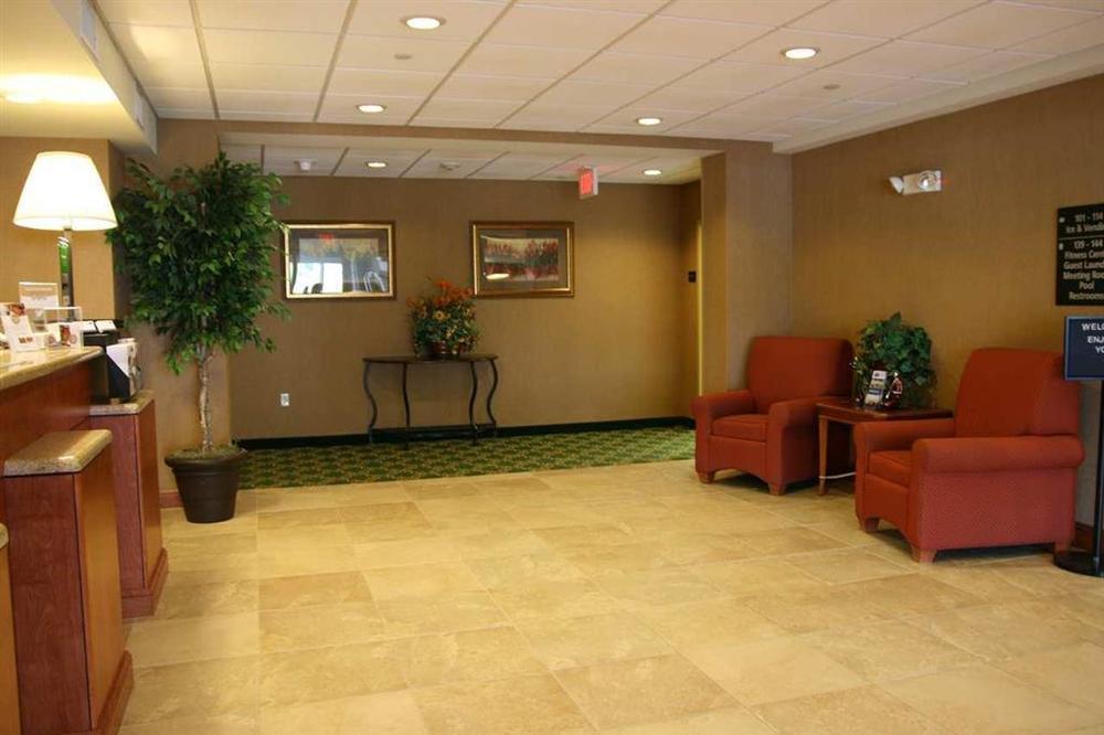 Hampton Inn Dover Interior photo