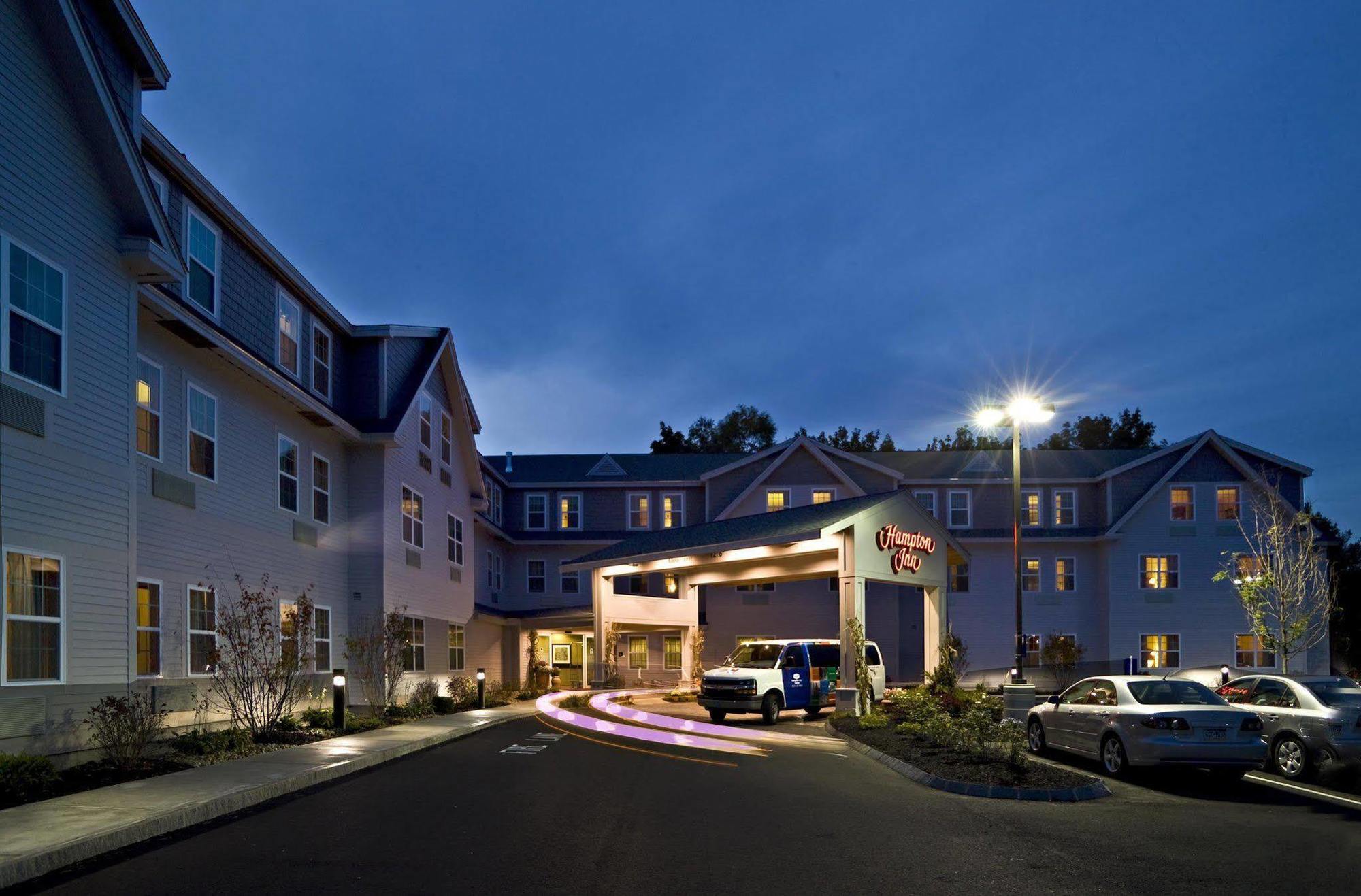 Hampton Inn Dover Exterior photo